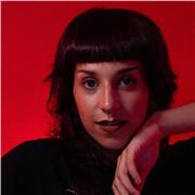 Ciao! Il mio metodo è semplice: rendere interessante la materia agli alunni, e superato quello scalino, dopo è tutto in salita!